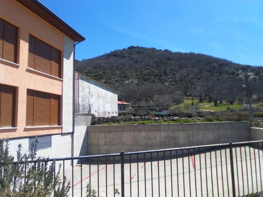 Apartamentos La Covatilla Neila de San Miguel Εξωτερικό φωτογραφία