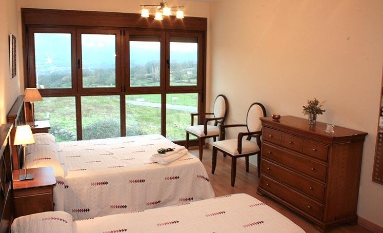 Apartamentos La Covatilla Neila de San Miguel Εξωτερικό φωτογραφία